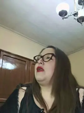 Cam4 Live Porn of Solcurvytriplxx