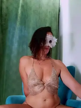 Cam4 Free Live Porn of Paola_1985