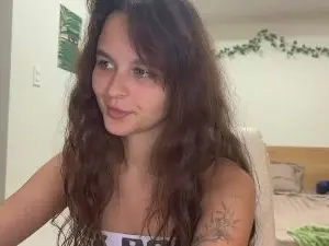 Cam4 Watch Live Sex Cams of CyrstalShen