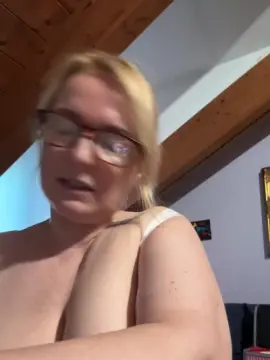 Cam4 Live Sex Cam of lucestellata