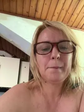 Cam4 Free Porn Cam of lucestellata