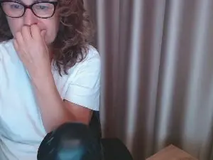 Cam4 Best live sex cam show of LauraOven