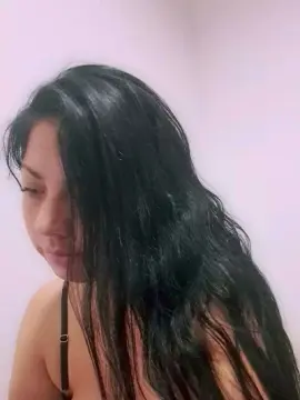 Cam4 Live Sex of bella_milf1