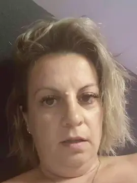 Cam4 Nude Webcam of AndaBucur
