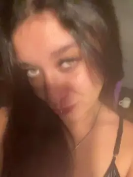 Cam4 Live Sex of Chinitax22