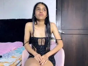 Cam4 Free Live Porn of michi_doll