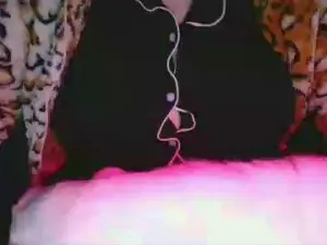 Cam4 Free Live Porn of sausunny