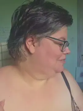 Cam4 Sex Cam of Naughtygilf