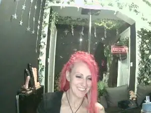 Cam4 Free Porn Cam of SkySparks