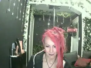 Cam4 Free Live Porn of SkySparks