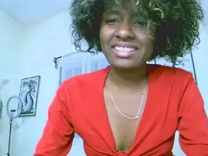 Cam4 Live Porn of raissa62