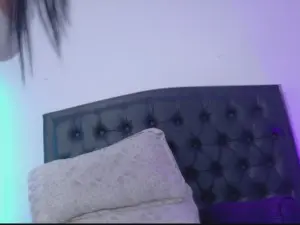 Cam4 Sex Cam of ScarletHiit