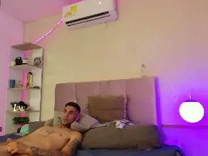 Cam4 Adult Webcams of Stormandloganxx