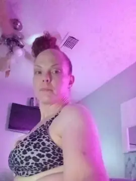 Cam4 Watch Live Sex Cams of LolaBunny87