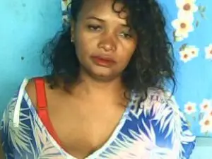 Pricylah from cam4