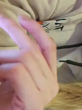 Cam4 Live Porn of agusttinak3