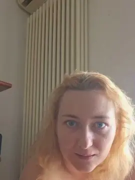Cam4 Live Porn of Foxygame