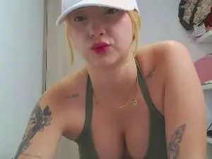 Barbie_girl_69 from cam4