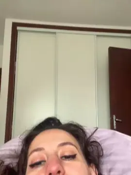Cam4 Adult Video Chat of renattabigboobs