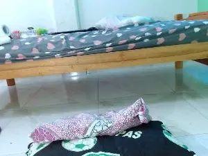 Cam4 Nude Webcam of lunasexgirl69