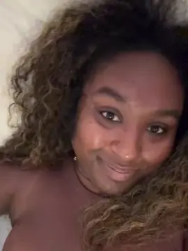 Cam4 Free Live Porn of KissedByKloe