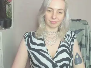 Cam4 Free Live Porn of velvetanne