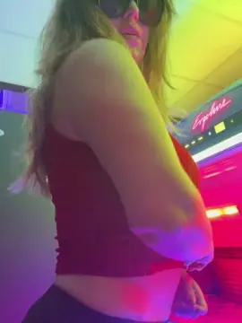 Cam4 Live Sex Cam of Lucy_Louxx