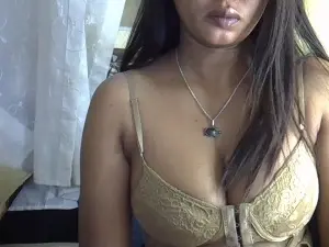 Crystal_bella from cam4