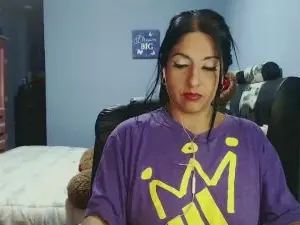 Cam4 Best Webcam of Sahotlove1_