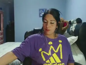 Sahotlove1_ from cam4