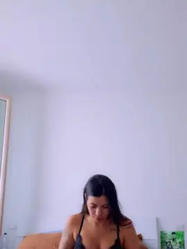 Cam4 Live Porn of LunaVelluto