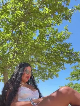 Cam4 Live Sex of Bellakatalina