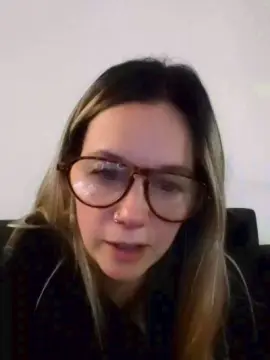 Cam4 Sex Cam of desireemilf