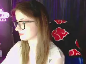 Luna_Cherry from cam4