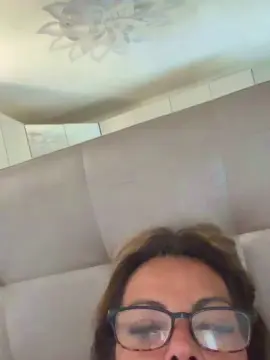Cam4 Free Live Porn of Enia