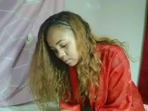 Cam4 Live Sex of emme42