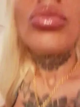 Cam4 Live Sex Cam of Mercedes