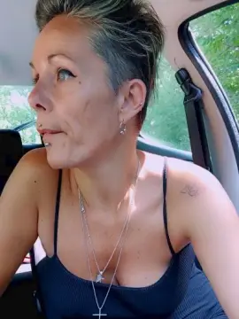 Cam4 Sex Chat of missfreya_bzh