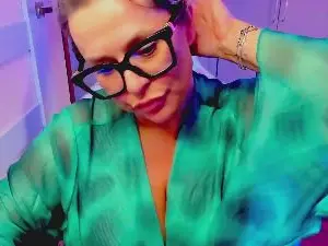 Cam4 Free Live Porn of diana_goddess