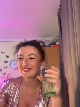 Cam4 Free Porn Cam of angel75sexy