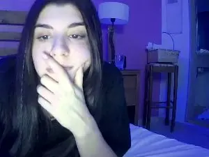 Cam4 Adult Video Chat of Violetazeiin