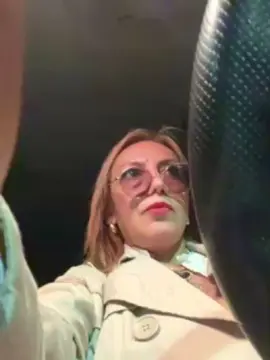 Cam4 Sex Chat of charlotte_milf3