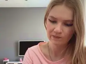 Cam4 Sex Chat of LilliamToo