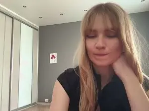LilliamToo from cam4