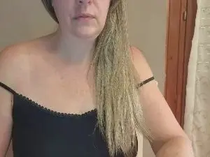 Cam4 Adult Video Chat of EMMABIONDA