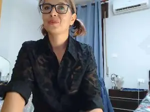 Cam4 Live Porn of smeralda33