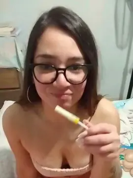Cam4 Free Live Porn of itati3