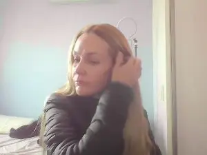 Cam4 Free Live Porn of CrazyAnny1