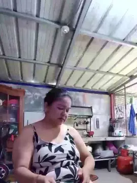 Cam4 Free Live Porn of sinfullwife69
