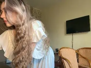 Cam4 Free Porn Cam of EmikoVlcek